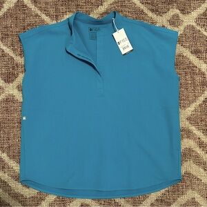 FIGS NWT Rafaela Oversized Scrub Top™ TEAL MEDIUM